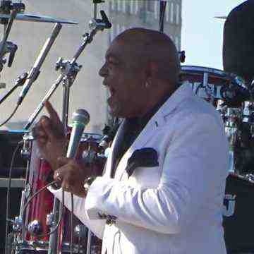 Peabo Bryson